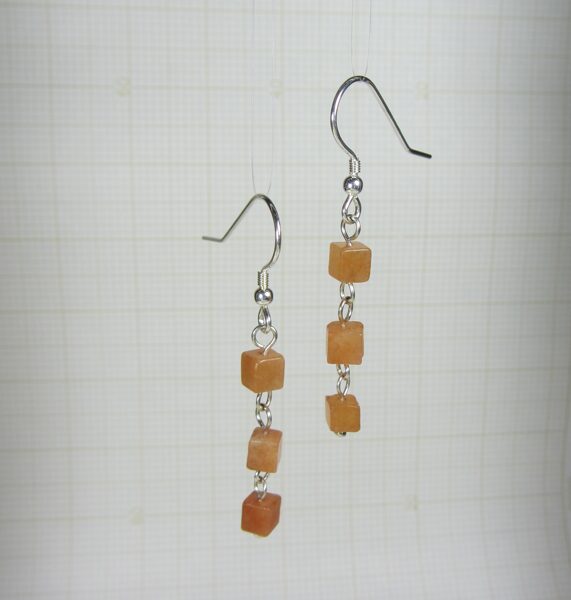 Silver earrings with agate